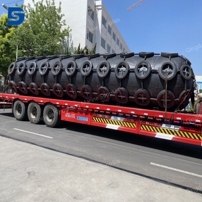 ISO17357 2014 Nawierzchnia na nadmuchany zderzak do portu Yokohama Gumowy zderzak 50kpa