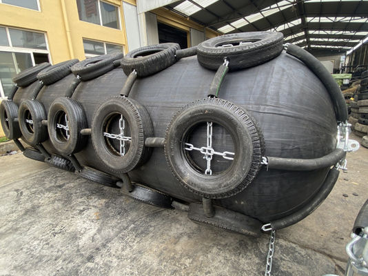 Cert CCS Ship Rubber Fender Designed with Low Maintenance and Hot Galvanized Chain Shackle Delivering Dockside Protection