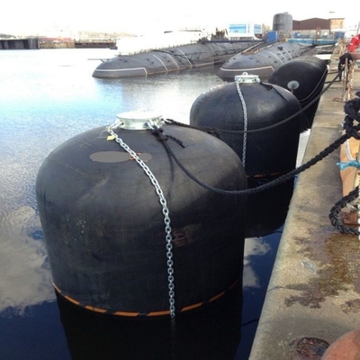 Navy 50kpa Submarine Fender Hydro pneumatyczne gumowe błotniki Dostosowane rozmiary